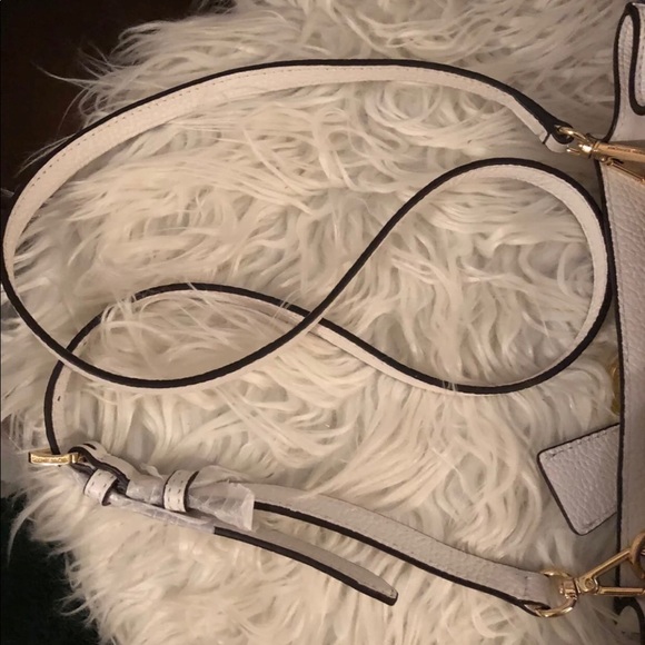 Michael kors purse - Picture 6 of 8